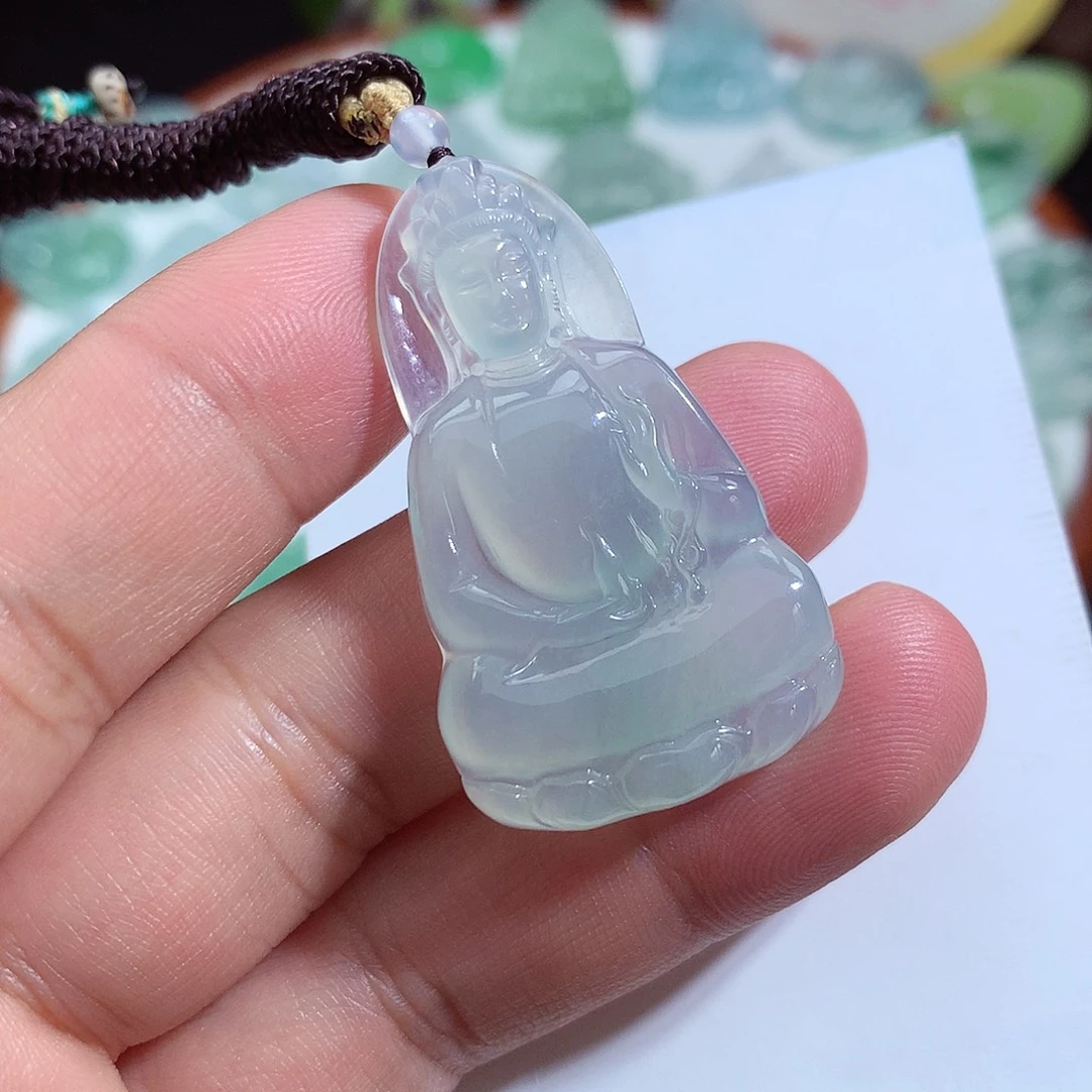 翡翠未镶嵌颈饰素衣观音