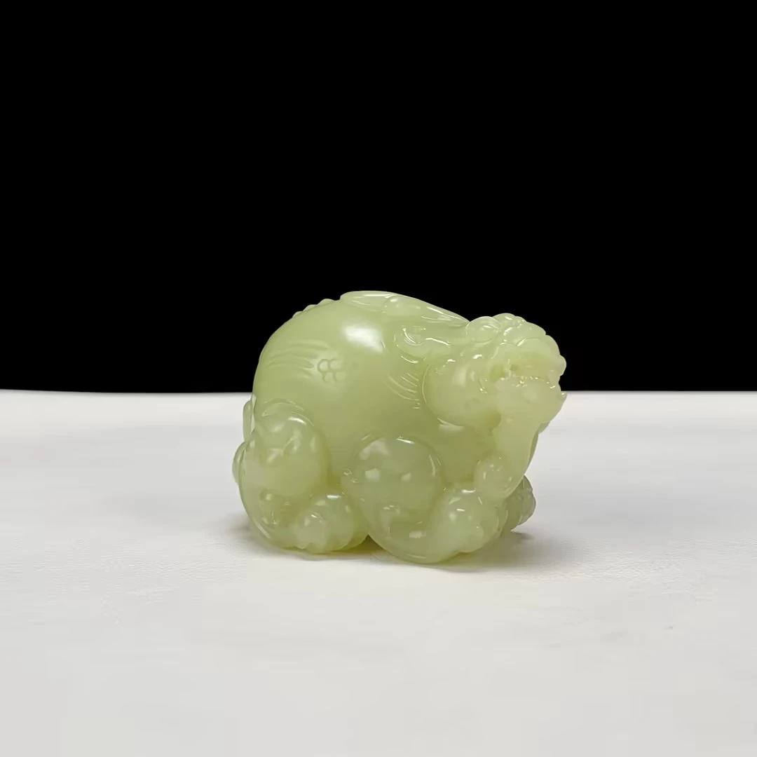 【豫人豫品】和田玉黄玉摆件貔貅h543