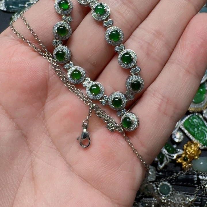 翡翠未镶嵌颈饰天然A货翡翠放漏