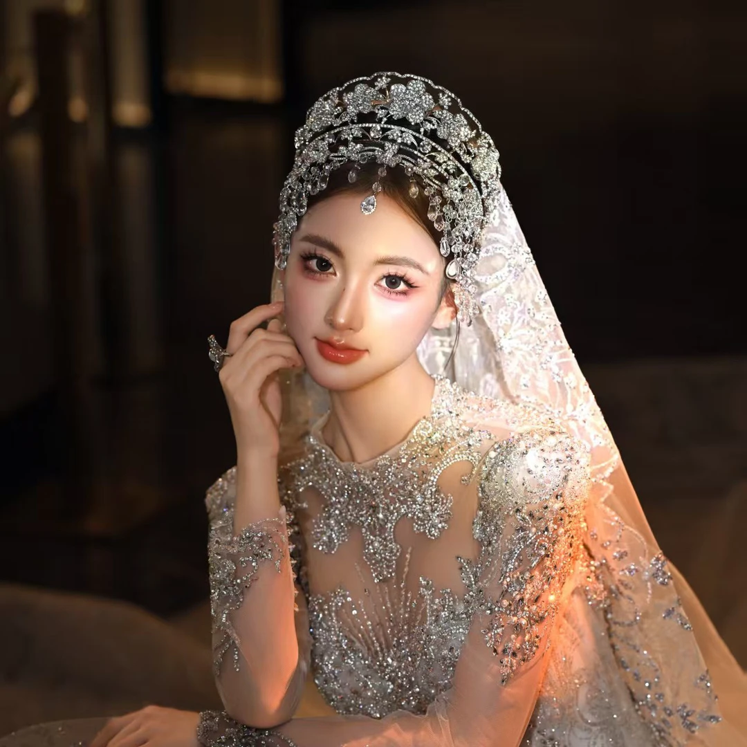 高级感精致新娘法式水钻皇冠主纱王冠手工奢华结婚公主头饰