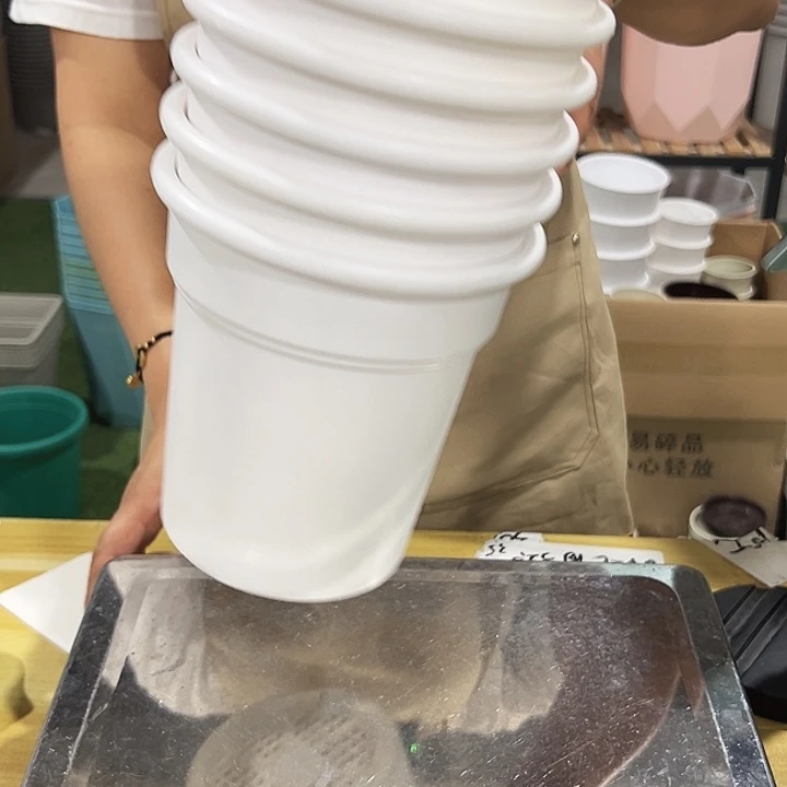 翻边口16.8高17白色无托6只