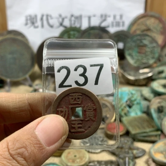 铜一*现代文创工艺品