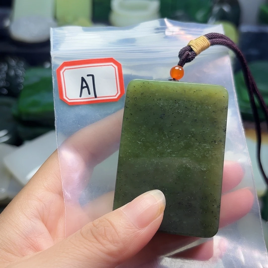 和田玉未镶嵌珠宝半成品