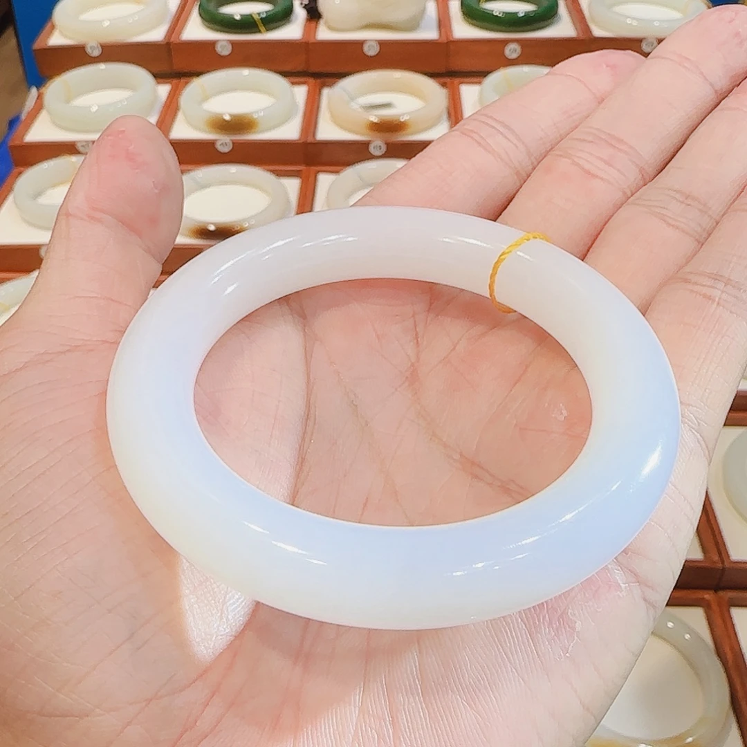 和田玉未镶嵌手镯胖圆一级白羊脂56 57 58