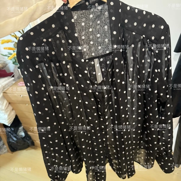 复古波点飘带衬衫。比较透哦！