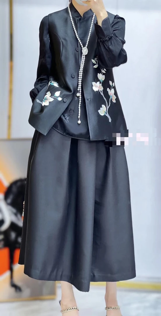 【古梵孜】秋季夏姿风丝毛刺绣气质时尚百搭休闲马甲马夹黑色新中式