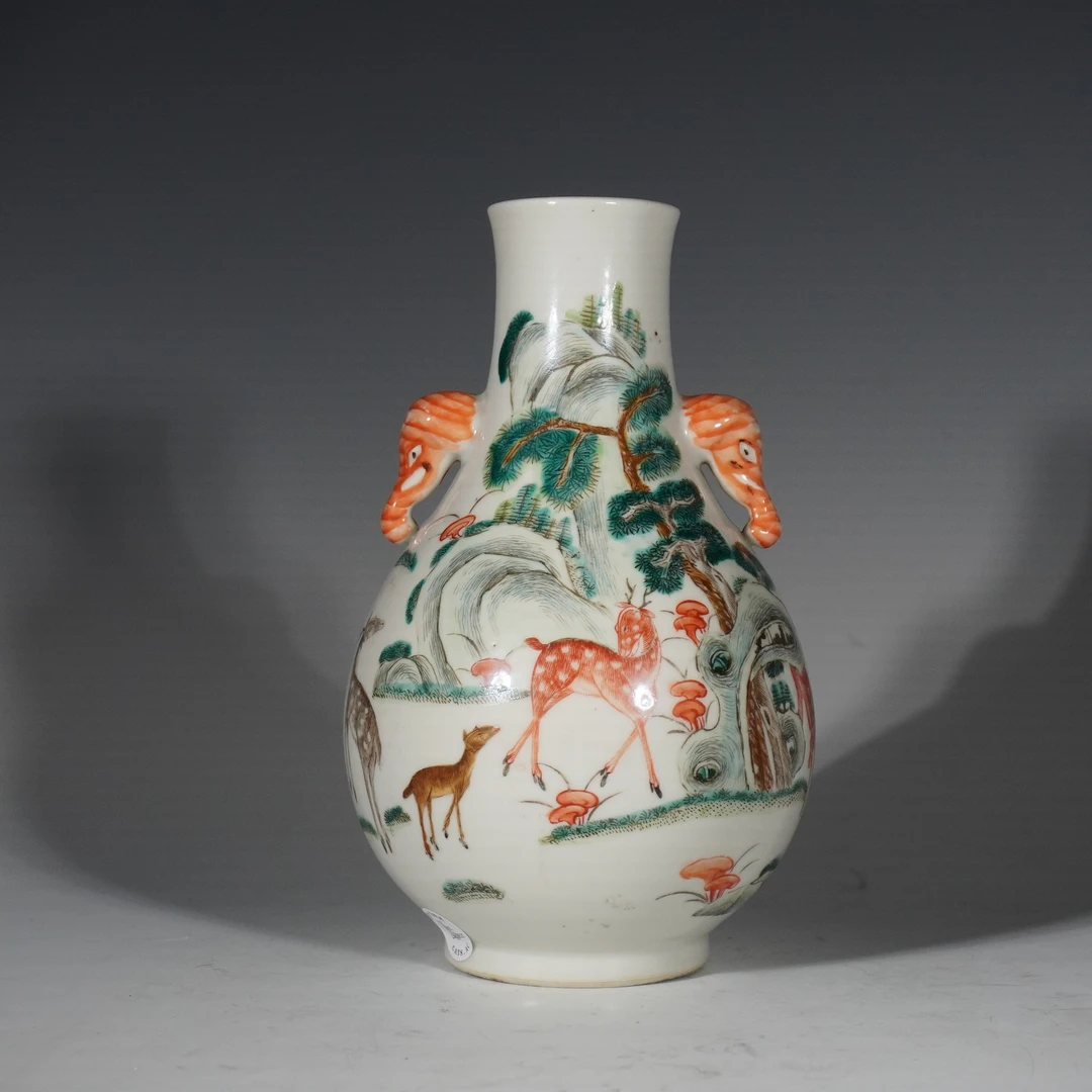 Lot 20521 清晚期 粉彩松鹿图象耳尊【古董拍卖】