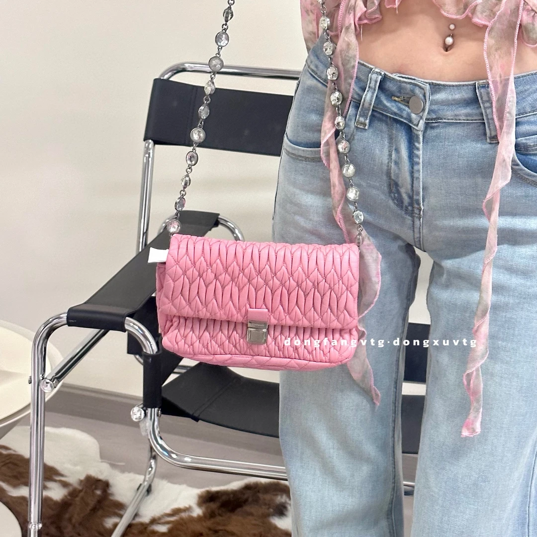95新 MIU MIU/缪缪 miumiu 樱花粉泡芙宝石链斜挎包K