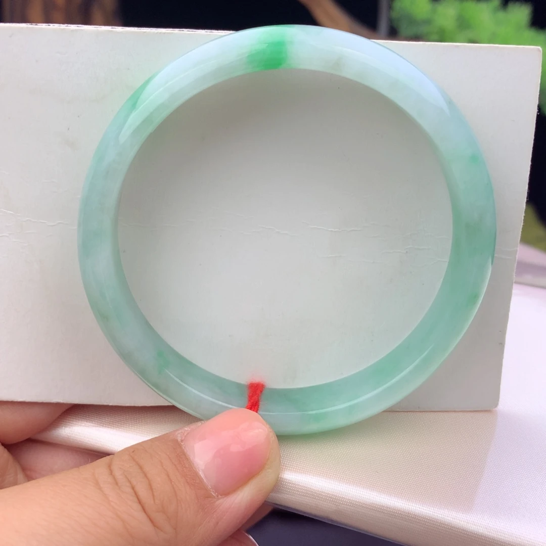 未镶嵌手镯翡翠纯天然