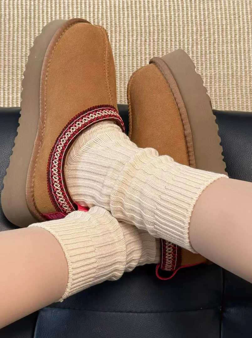 【厚底民族风】桑坡女款皮毛一体雪地靴一脚蹬冬季高跟加厚外穿时尚