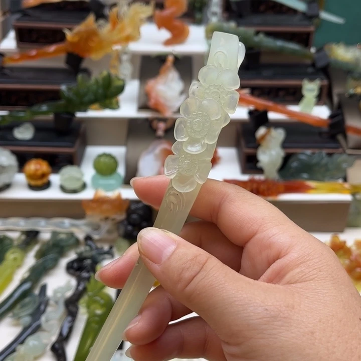 蛇纹石玉未镶嵌岫玉发簪