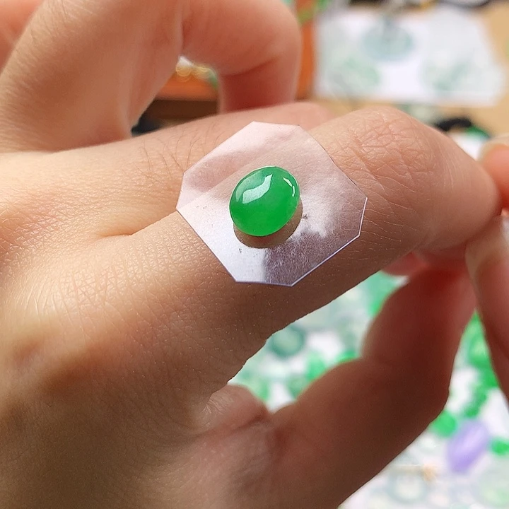 翡翠吊坠(不含链)未镶嵌蛋面