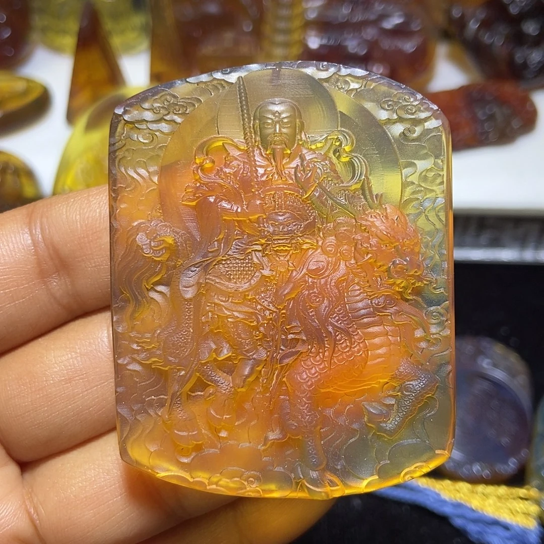 琥珀未镶嵌颈饰缅甸天然琥珀吊坠