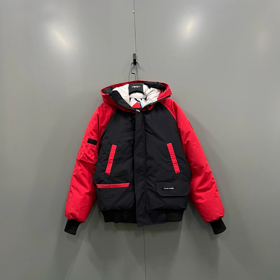 99新 CANADA GOOSE （ll） 207139 加拿大鹅 拼接羽绒服