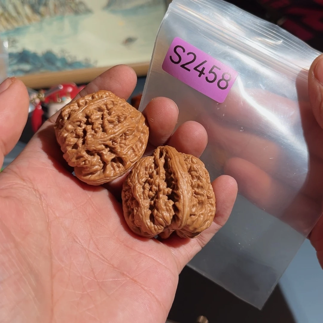 a***k文玩核桃把件粗筋