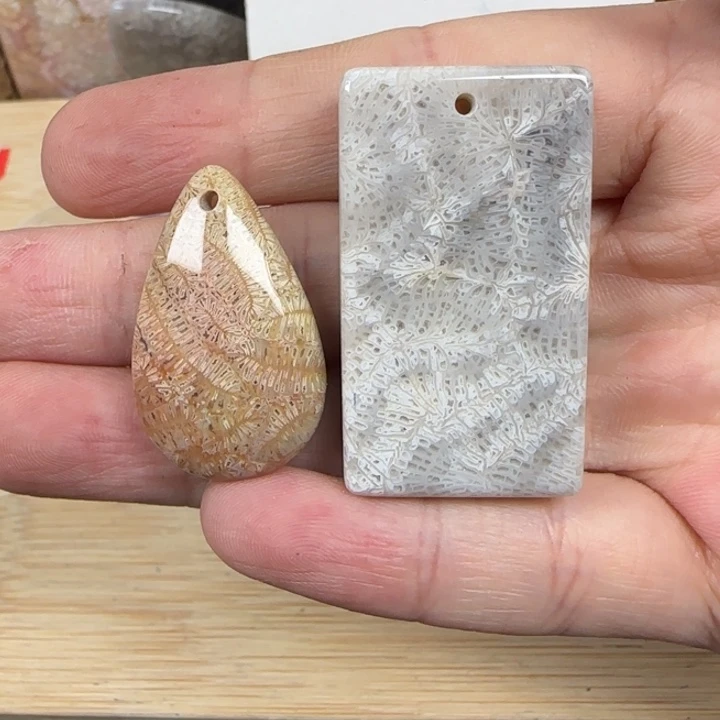 ॱ***噜硅化玉颈饰合金10×2=20