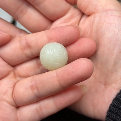 未镶嵌和田玉挂件知**一