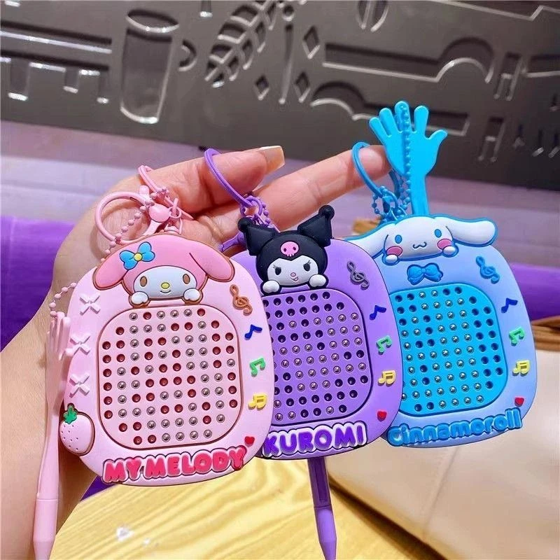 2025帕恰狗凯蒂猫解压治愈磁吸钢珠涂鸦画板钥匙扣KT猫奇葩玩具