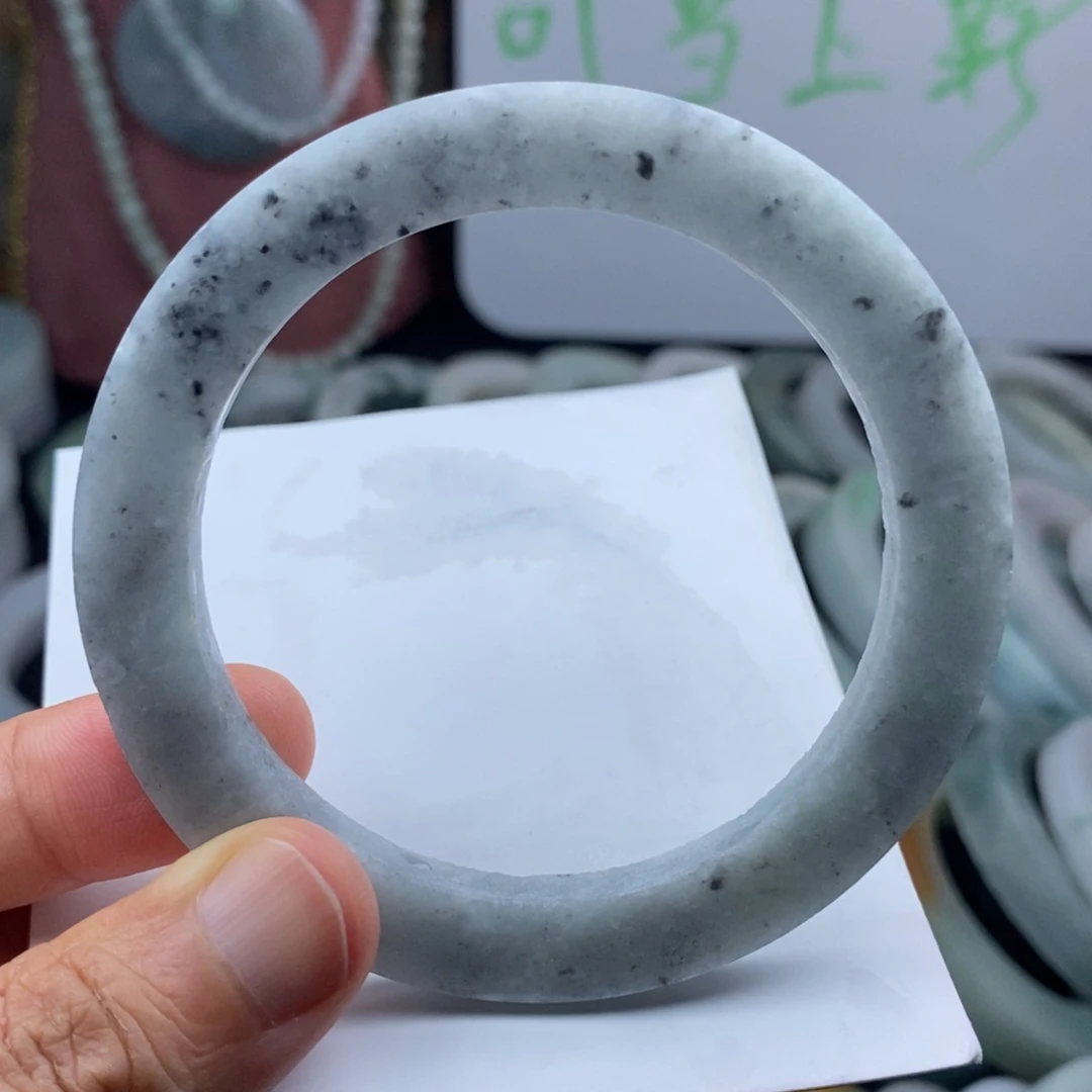 定制翡翠未镶嵌叮当