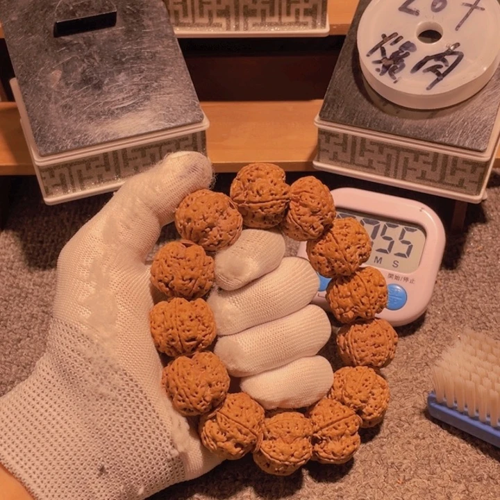 金刚菩提吊坠人****力我是刘祉彤老师妈妈是从我出生