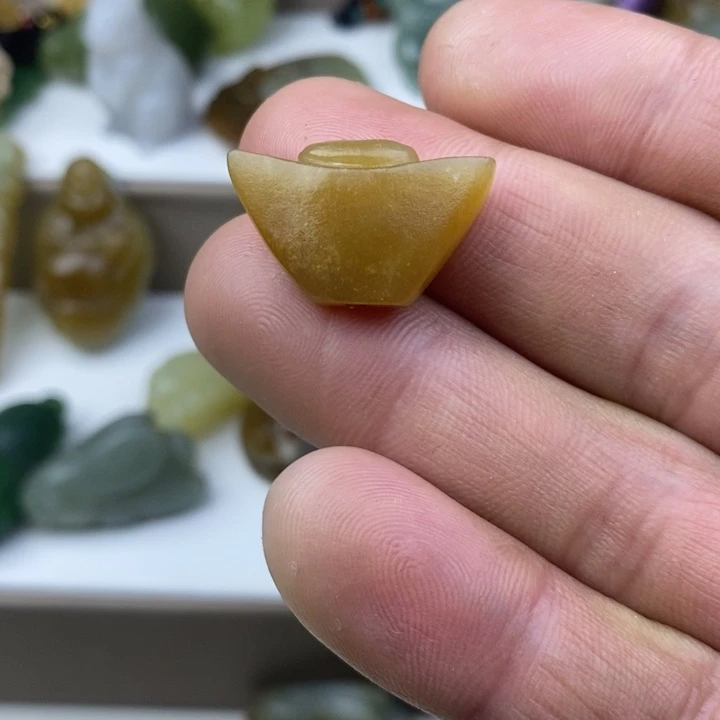 和田玉（糖玉）未镶嵌颈饰