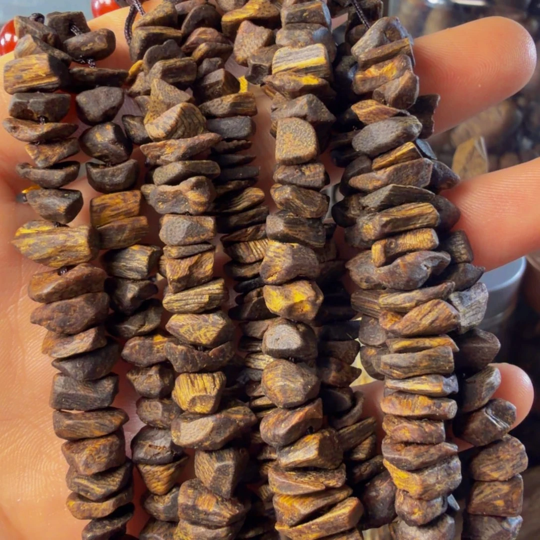 沉香沉香碎屑沉水车挂发一条