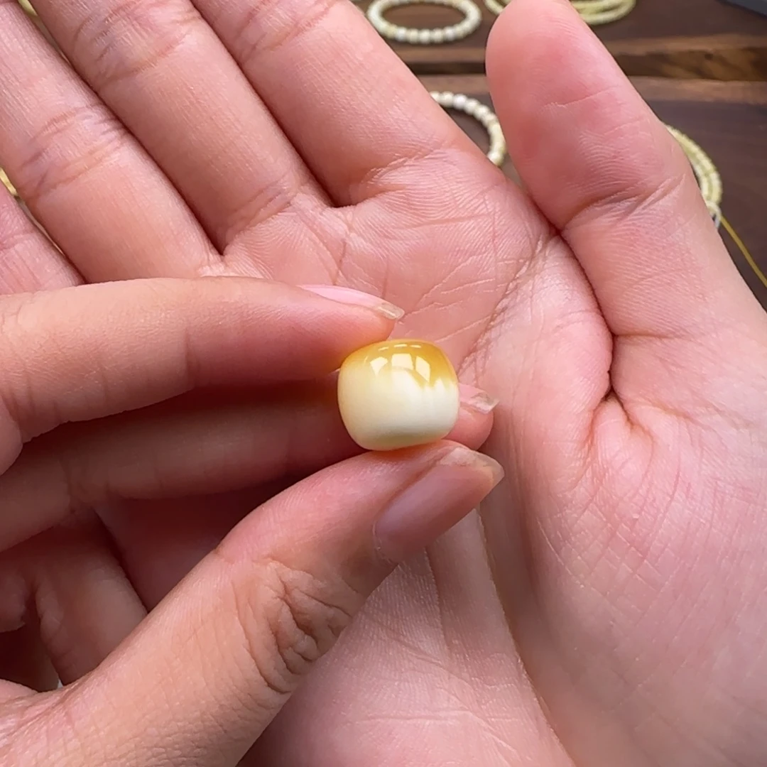 琥珀未镶嵌珠宝奇石12.4mm