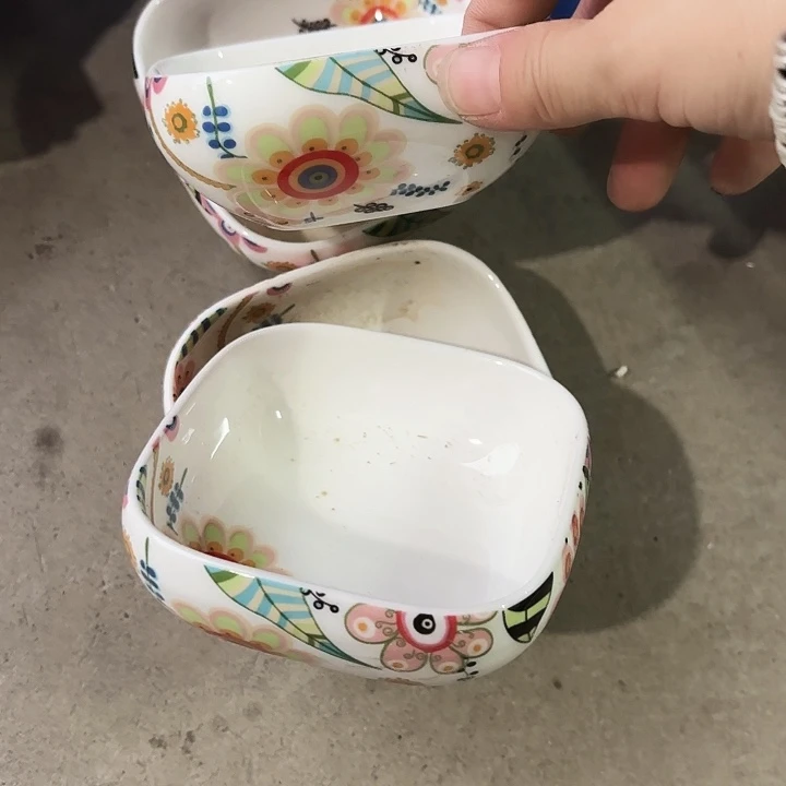 盘微瑕介意勿拍……4个碟