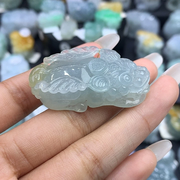 翡翠未镶嵌颈饰天然缅甸翡翠