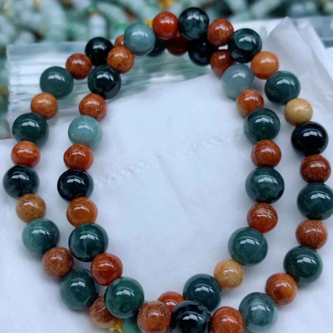 翡翠颈饰未镶嵌手串