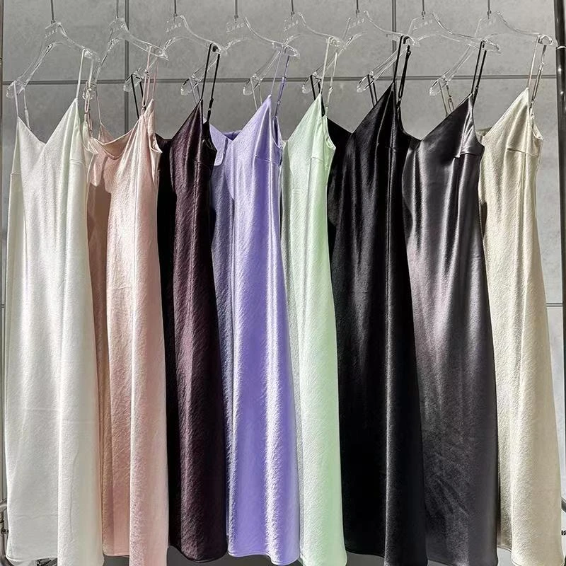 聆夏质造衣柜百搭品，醋酸斜裁吊带裙，多色经典款夏季无袖