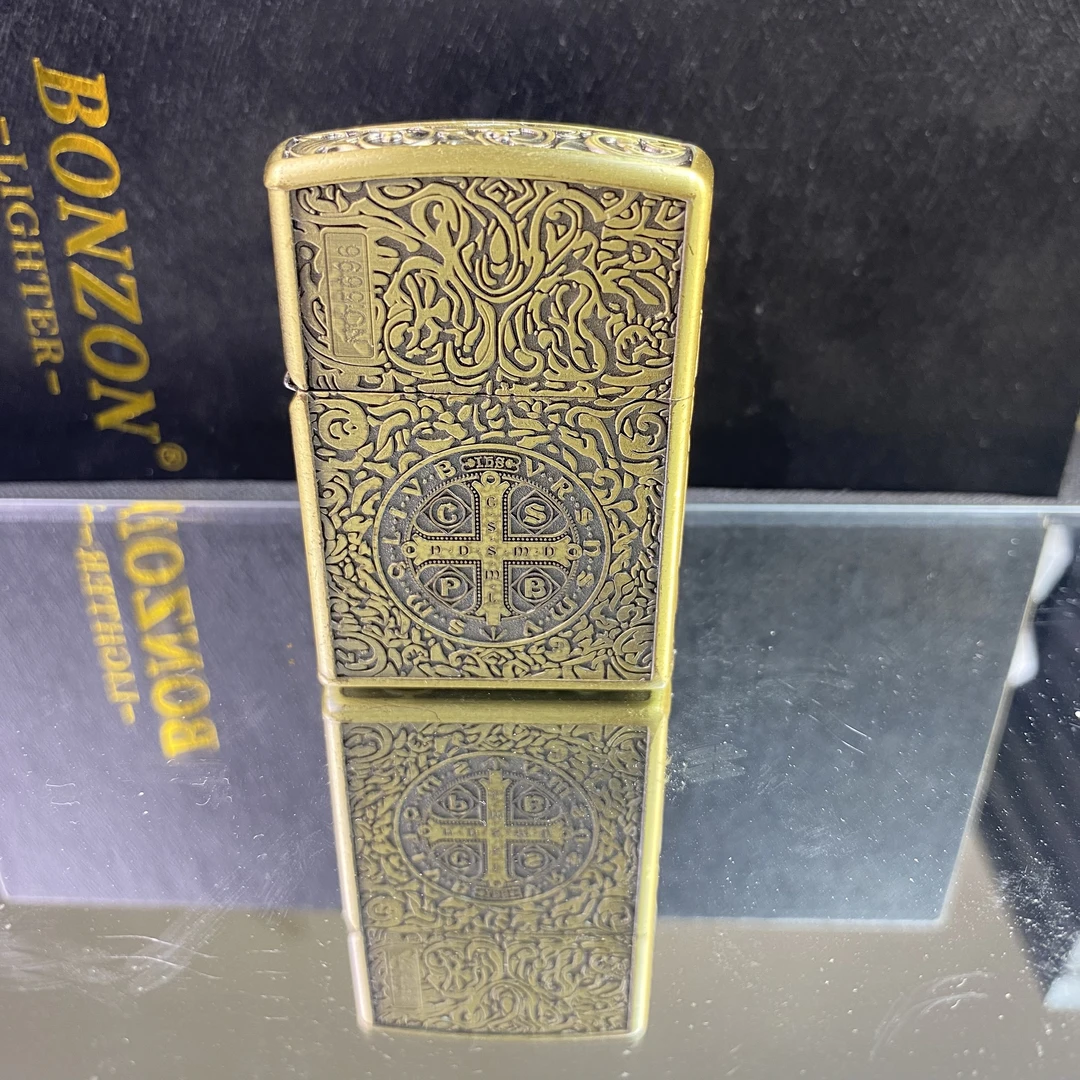 康斯坦丁男士炫酷青铜浮雕防风煤油打火机老式砂轮超薄火石设计