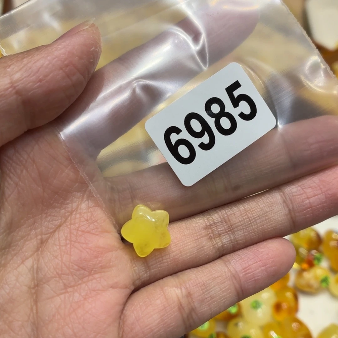 琥珀未镶嵌裸石蜜蜡