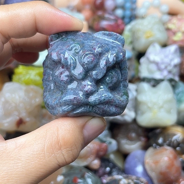 未镶嵌石英质玉珠宝奇石蓝莓汁醒狮