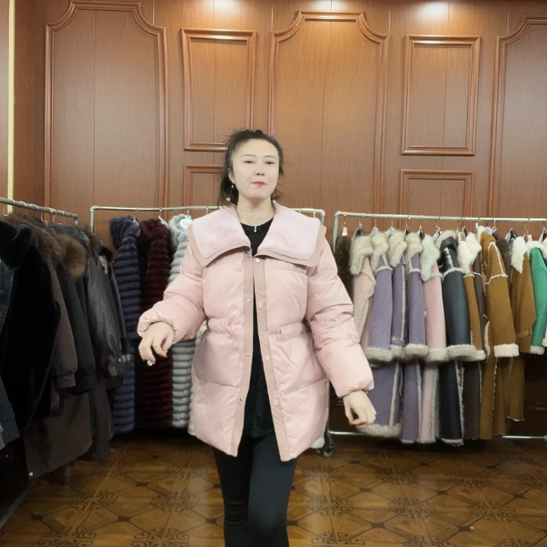 粉色女装外套搭配