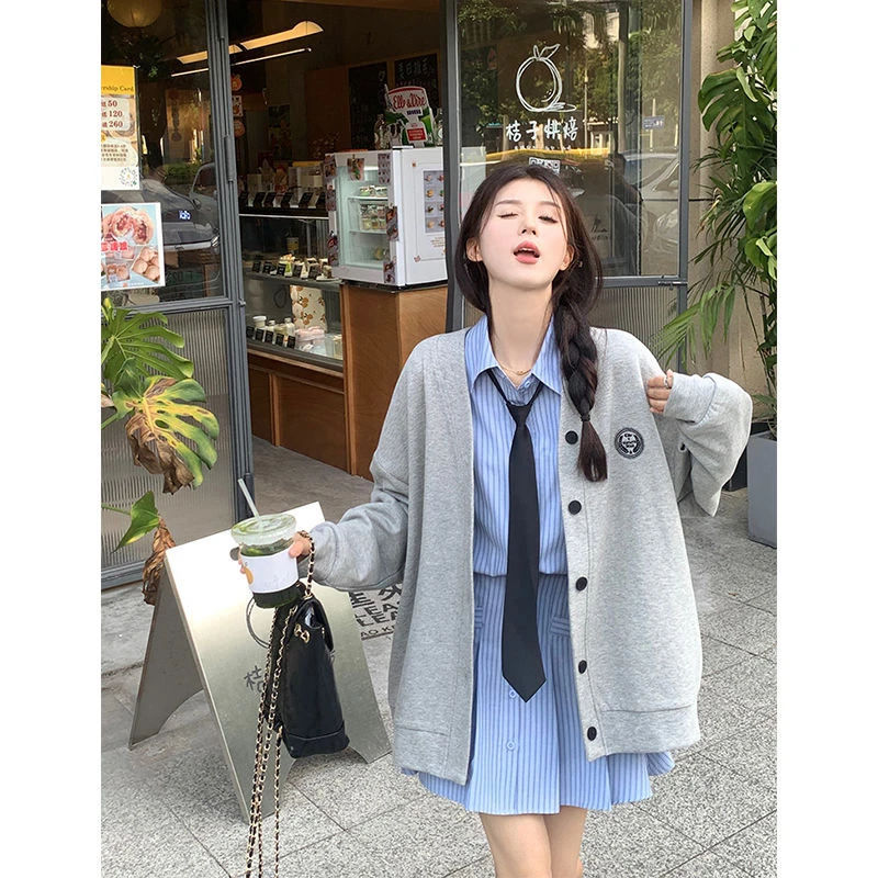 学院风长袖卫衣外套女秋季2025新款设计感刺绣V领宽松百搭开衫潮