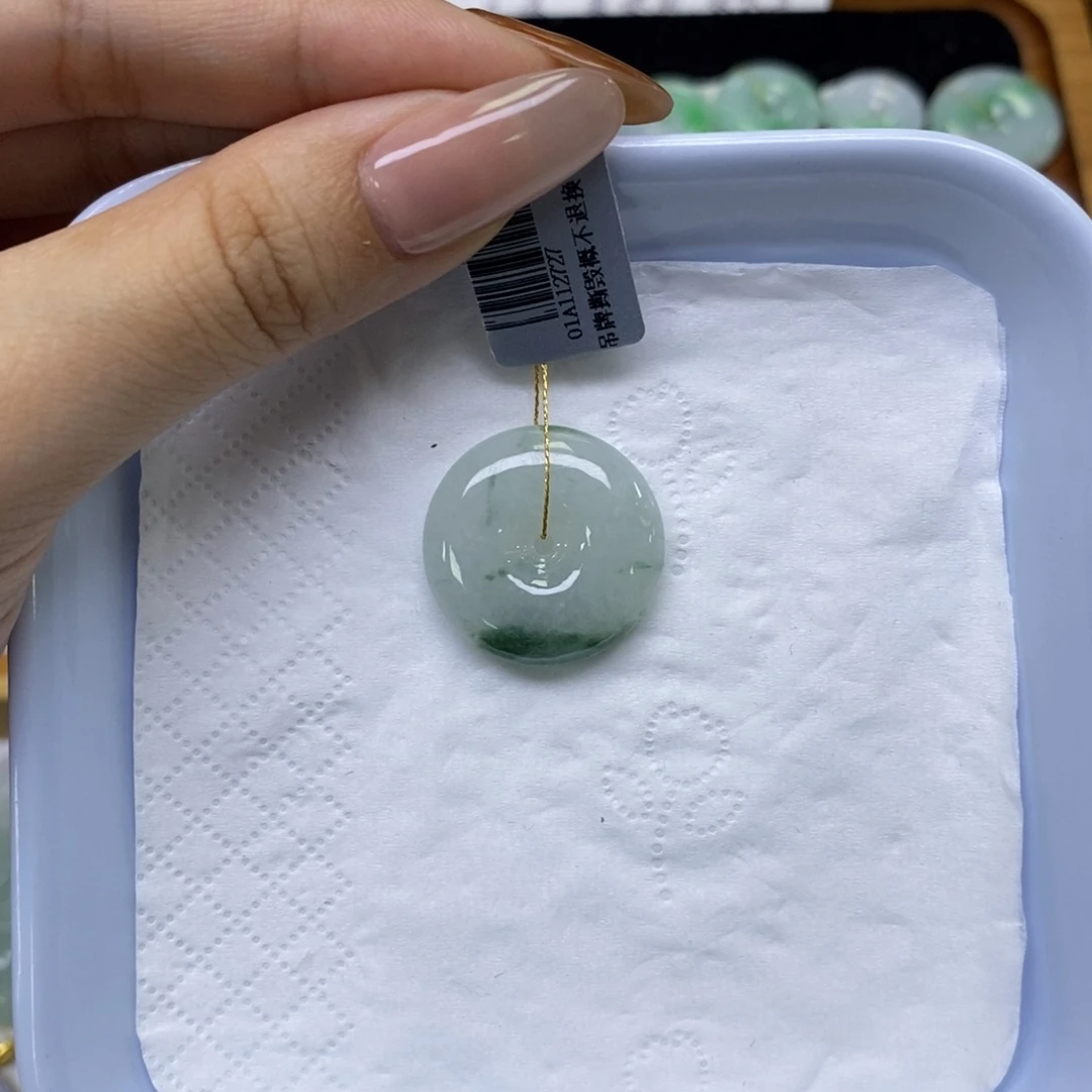 颈饰未镶嵌翡翠平安扣