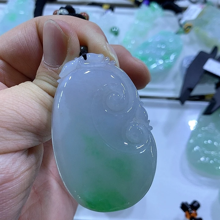 翡翠颈饰未镶嵌天然翡翠A货吊坠