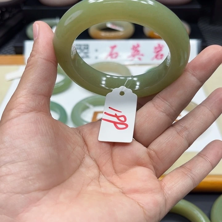 未镶嵌手镯石英质玉江***吟