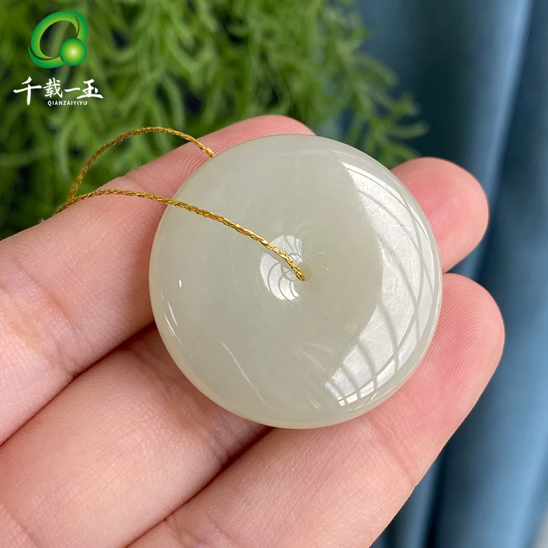 千载一玉和田玉青白色平安扣H0572