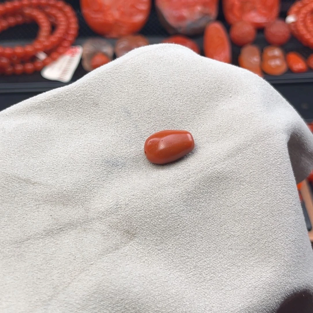 南红玛瑙未镶嵌颈饰