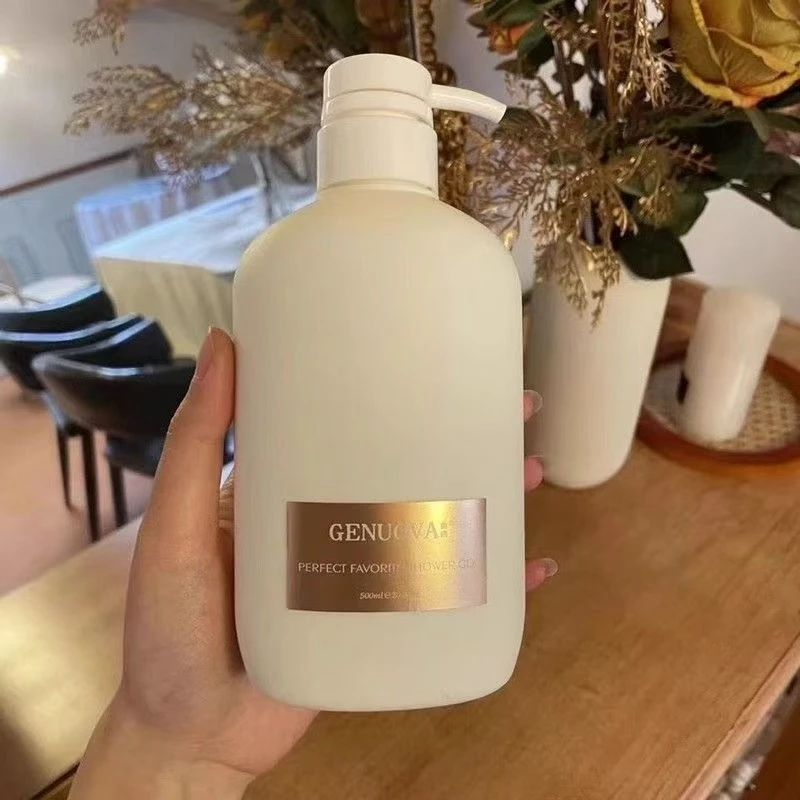 曲诺沁恬沐浴露嫩肤清爽易冲洗不假滑清爽水润沐浴露500ml