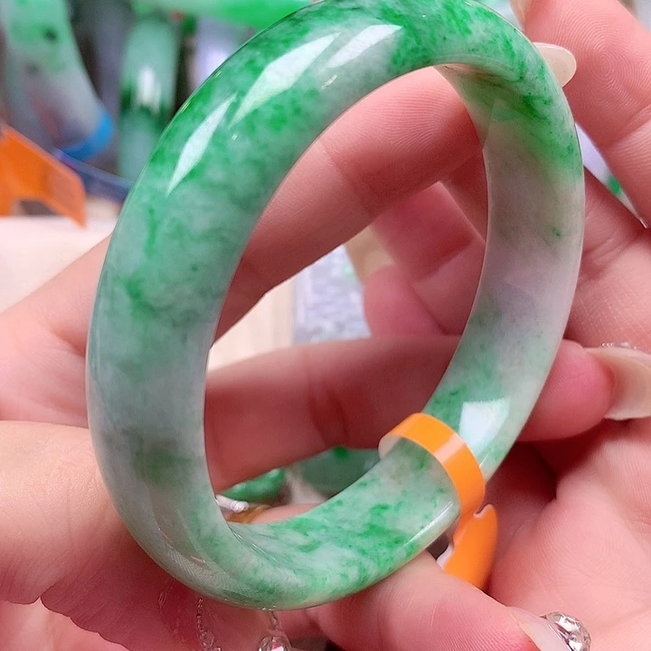 未镶嵌手镯翡翠翡翠手镯