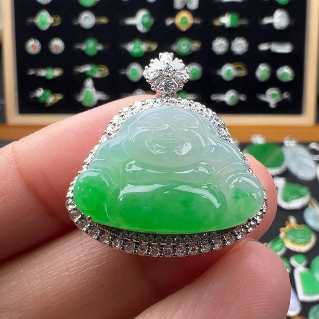 翡翠18K金镶嵌颈饰佛