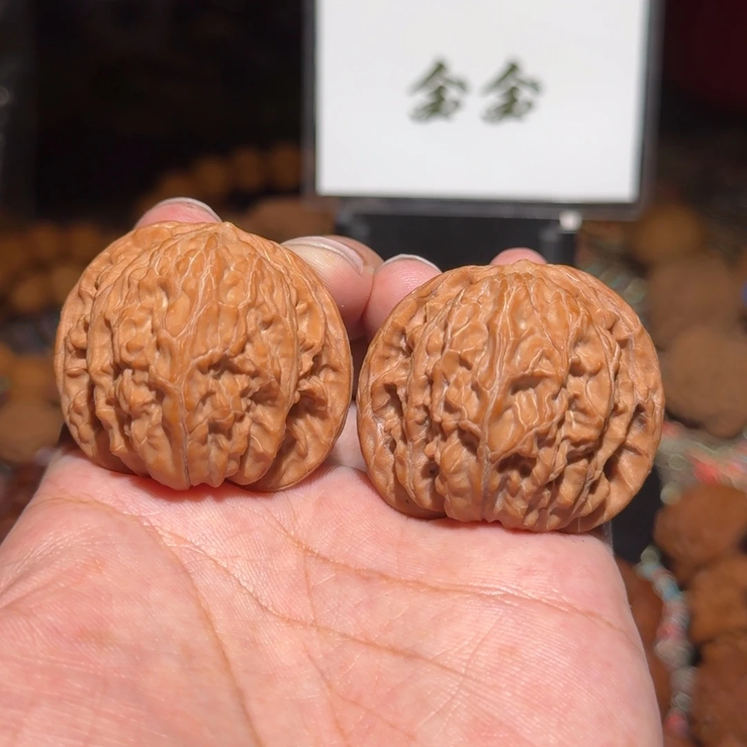 核桃把件468山地磨，尺寸41 38 37