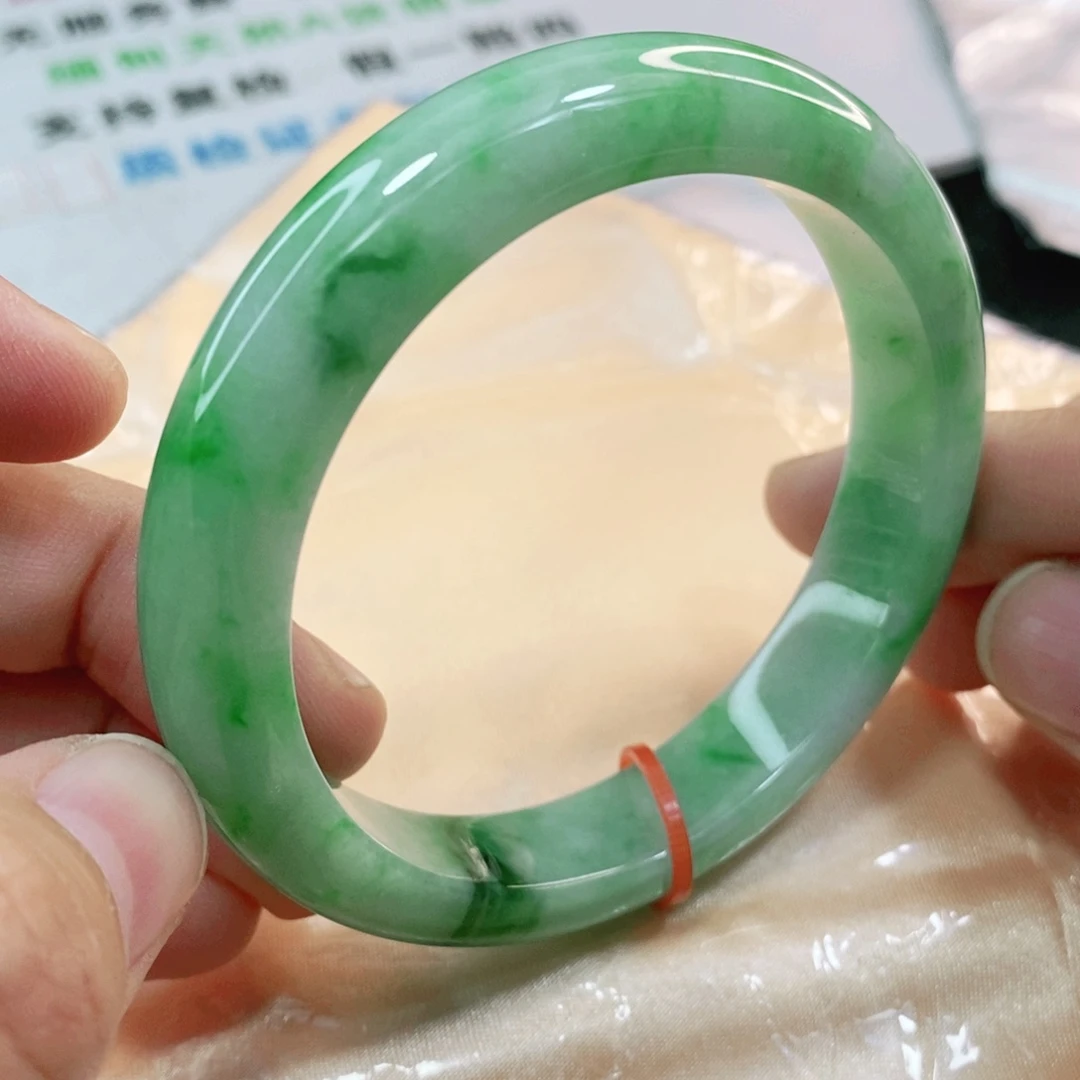 翡翠手镯未镶嵌59.5圈