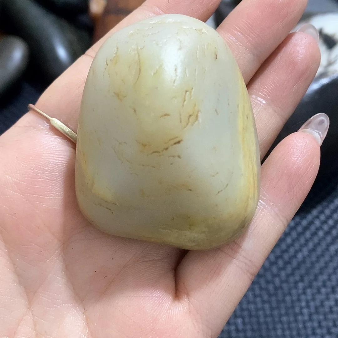 未镶嵌和田玉（糖玉）挂件