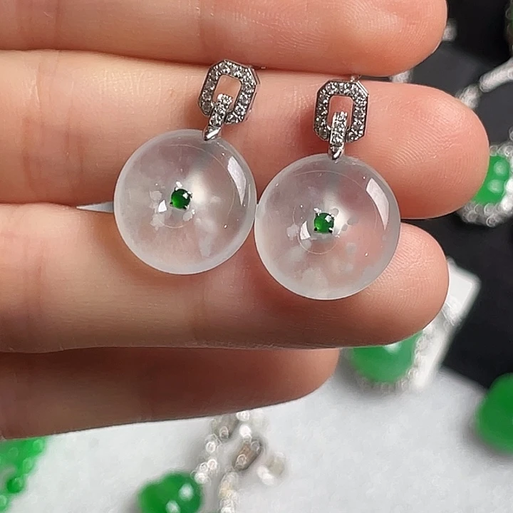 翡翠18K金镶嵌颈饰平安扣耳坠