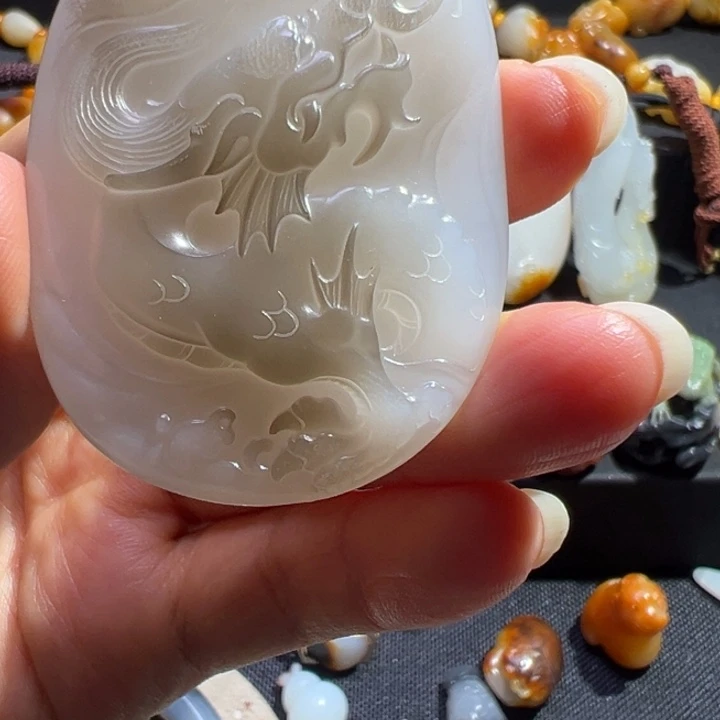 G***j颈饰未镶嵌和田玉（白玉）