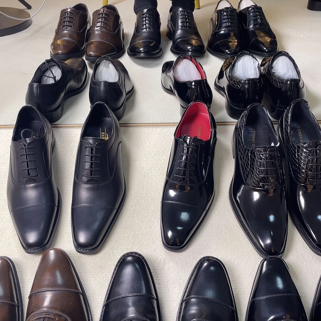 蟒皮（革）红底亮面粉丝